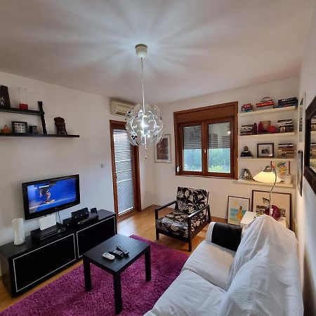 One Bedroom Centre Apartment ポドゴリツァ エクステリア 写真
