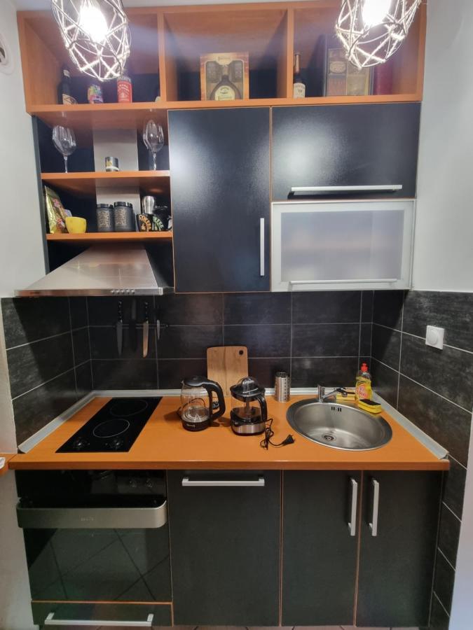 One Bedroom Centre Apartment ポドゴリツァ エクステリア 写真