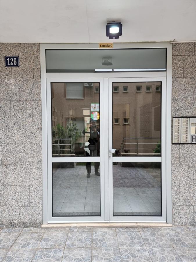 One Bedroom Centre Apartment ポドゴリツァ エクステリア 写真